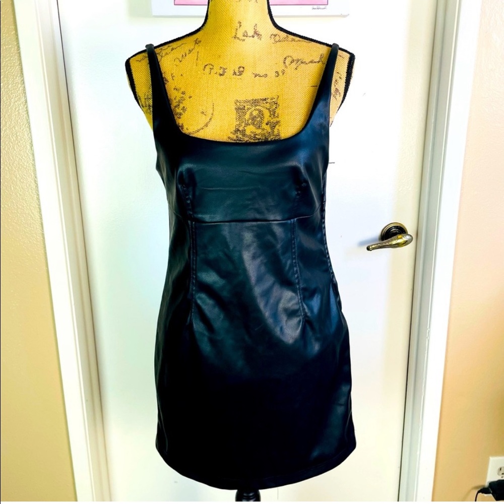 Frenzy Black Midi Dress Woman Medium Party Night Spaghetti Strap NWT Zip Bodycon